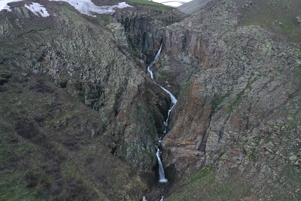 Foto - Çok az sayıda kişi biliyor! 50 metre yüksekten akıyor