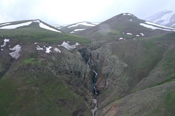Foto - Çok az sayıda kişi biliyor! 50 metre yüksekten akıyor