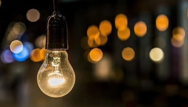 Foto - Çok büyük elektrik kesintisi yaşanacak! Bu ilçelere aman dikkat... Telefonları şarj edin, mumları hazırlayın