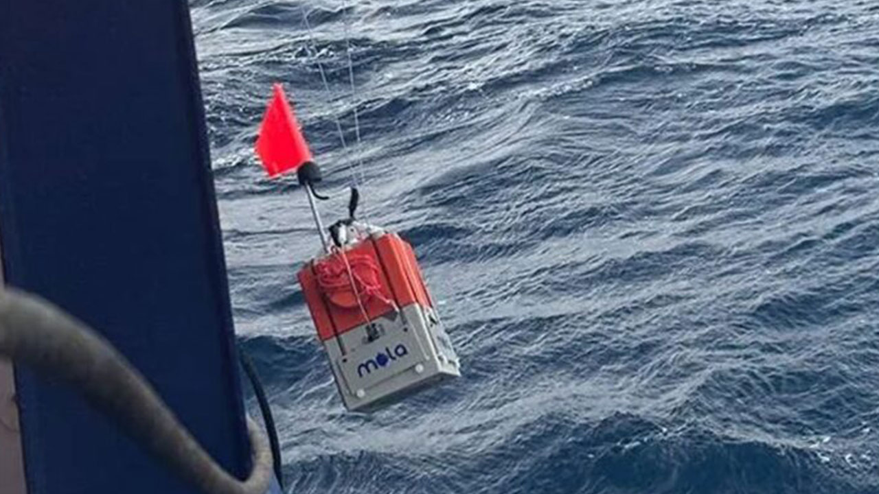 Çok büyük panik, herkes tedirgin! Yunanistan denizin altına bir bir yerleştirmeye başladı