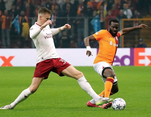 Çok büyük sürpriz! 'Acilen almamız gerekiyor' diyerek duyurdular: Galatasaray'dan orta saha hamlesi...