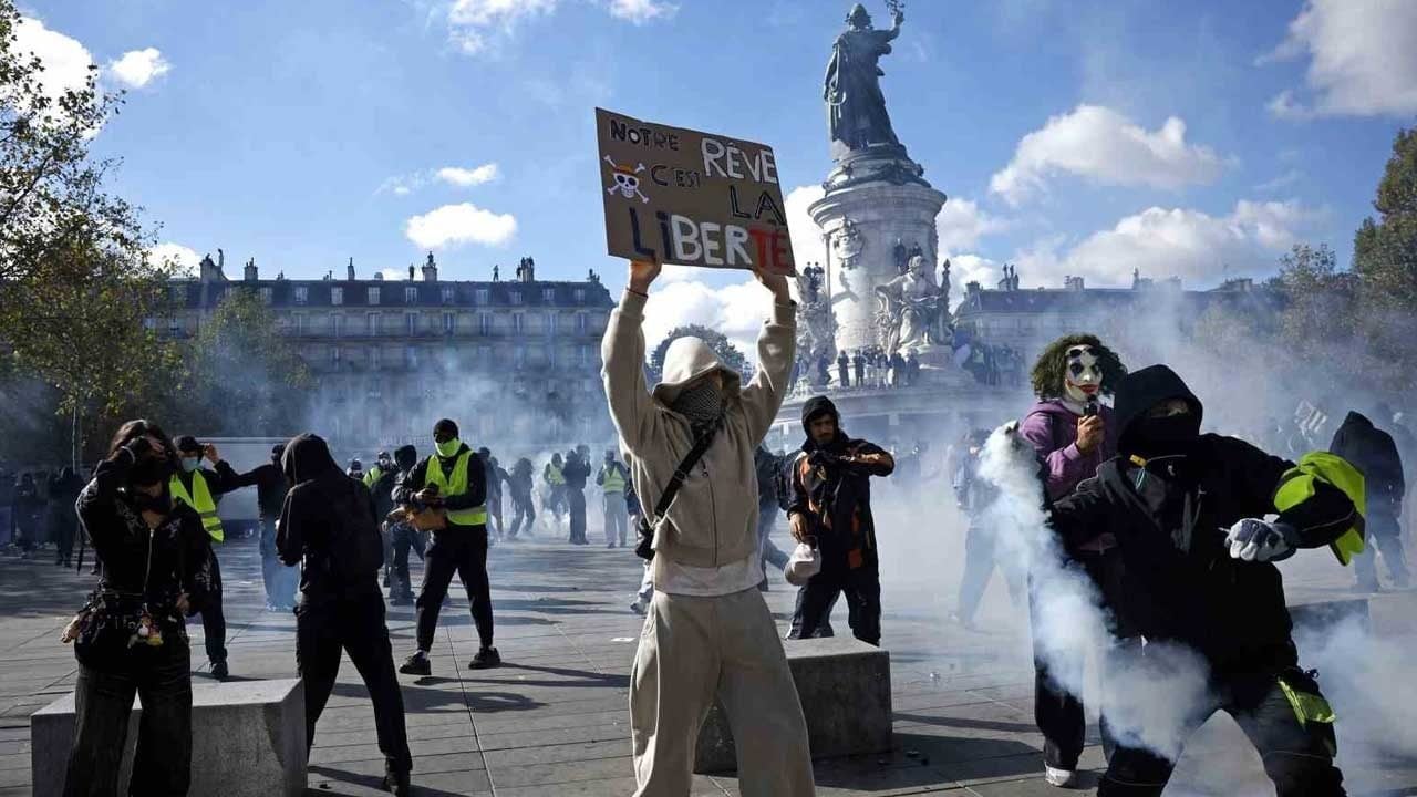Foto - Çok endişeliyiz çok! Paris sokakları cayır cayır yanıyor