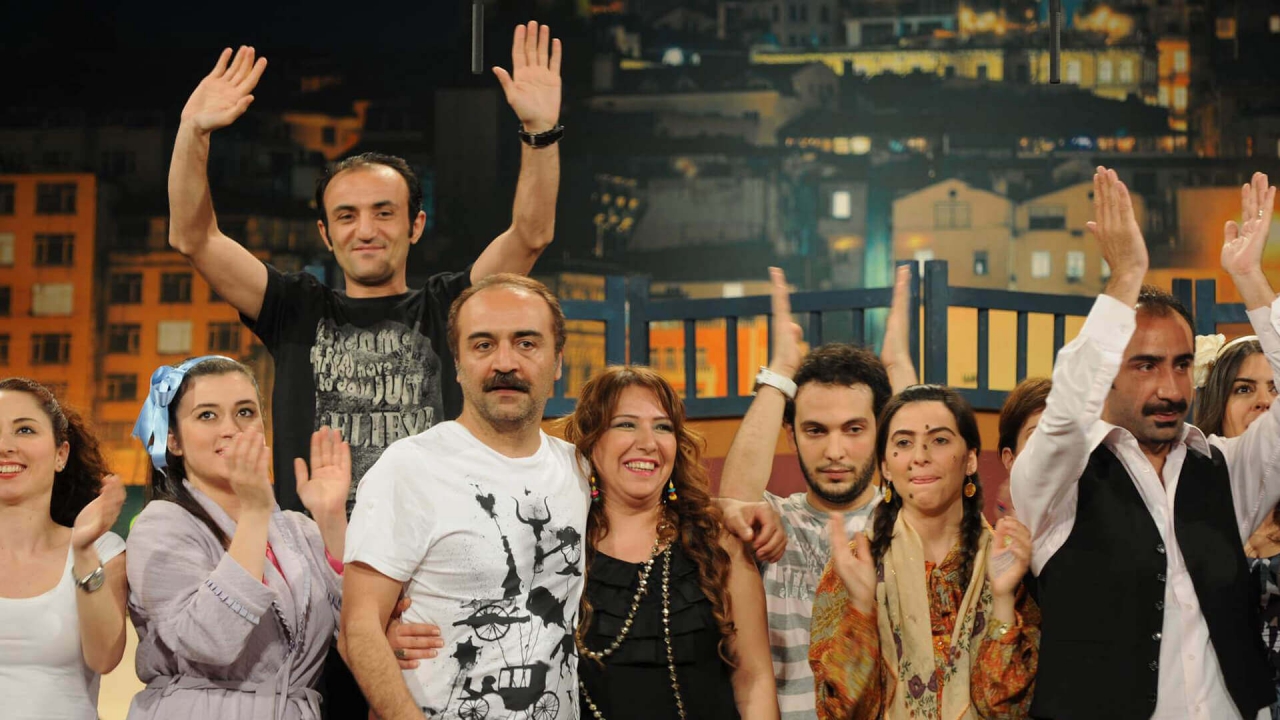 Çok Güzel Hareketler Bunlar oyuncusu gözyaşları içinde anlattı! "Cenazeme gelmesinler" dedi, "intihar" detayı olay oldu