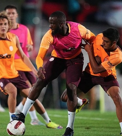 Foto - Çok konuşulacak gelişmeyi duyurdular: Sürpriz kararı Galatasaraylıları fena üzecek!