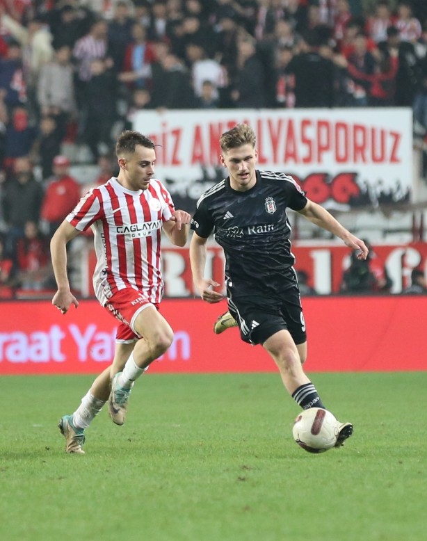 Foto - Çok konuşulacak transfer hamlesi! Sen ne yaptın böyle Nuri Şahin... Almanya bu hamleyi masaya yatırdı: