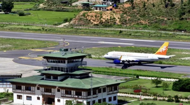 Foto - Çok şaşıracaksınız! Bu havalimanına dünyada sadece 24 pilot inebiliyor! Kullanabildikleri tek 'cihaz' gözleri!