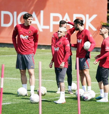 Foto - Çok şaşıracaksınız... Galatasaray mı, Fenerbahçe mi? İşte cevabı...