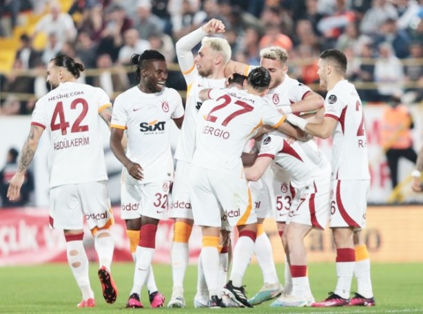 Foto - Çok şaşıracaksınız... Galatasaray mı, Fenerbahçe mi? İşte cevabı...