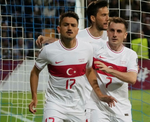 Foto - Çok şaşıracaksınız... Üç bomba birden patlatacaklar: Uçaklar bir bir inecek...