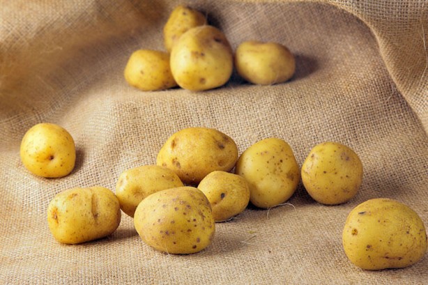 Foto - Çok şaşırtıcı bir etkisi var! Muzu soyup kabuğunu 10 dakika haşlarsanız...