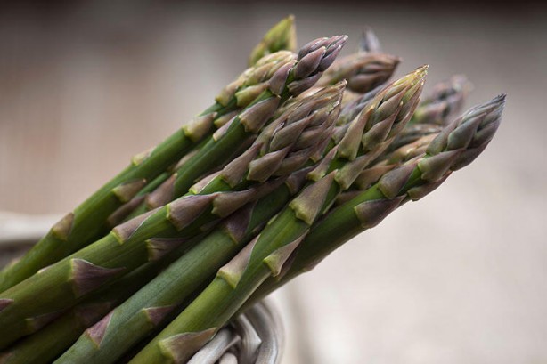 Foto - Çok şaşırtıcı bir etkisi var! Muzu soyup kabuğunu 10 dakika haşlarsanız...