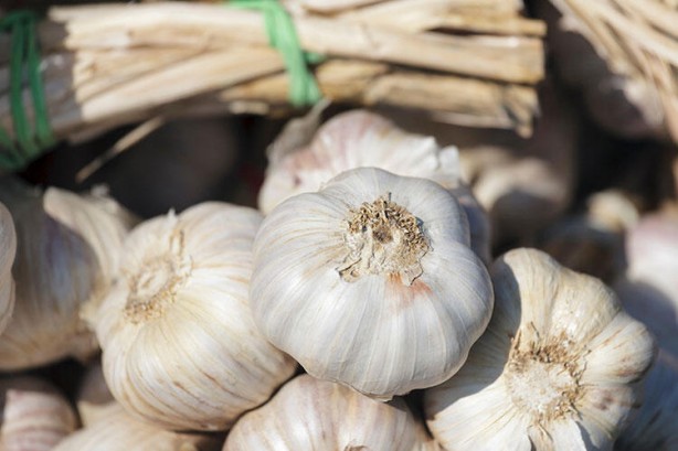 Foto - Çok şaşırtıcı bir etkisi var! Muzu soyup kabuğunu 10 dakika haşlarsanız...