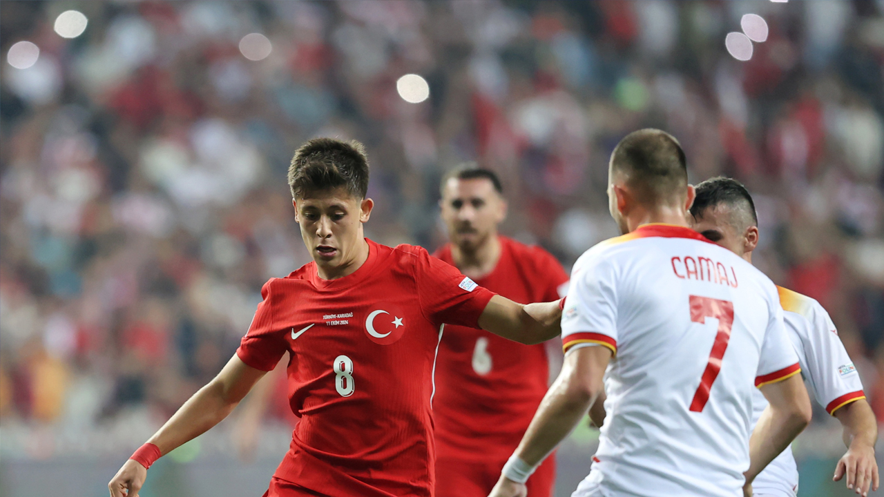 Foto - Çok sayıda hareketi gündem oldu… Arda Güler'in Karadağ maçındaki o hareketi… Ancelotti televizyonu kapatacak!