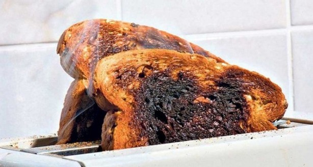 Çok seviyor olabilirsiniz ama yanmış ekmek yiyince bakın ne oluyor! Bilim insanları açıkladı