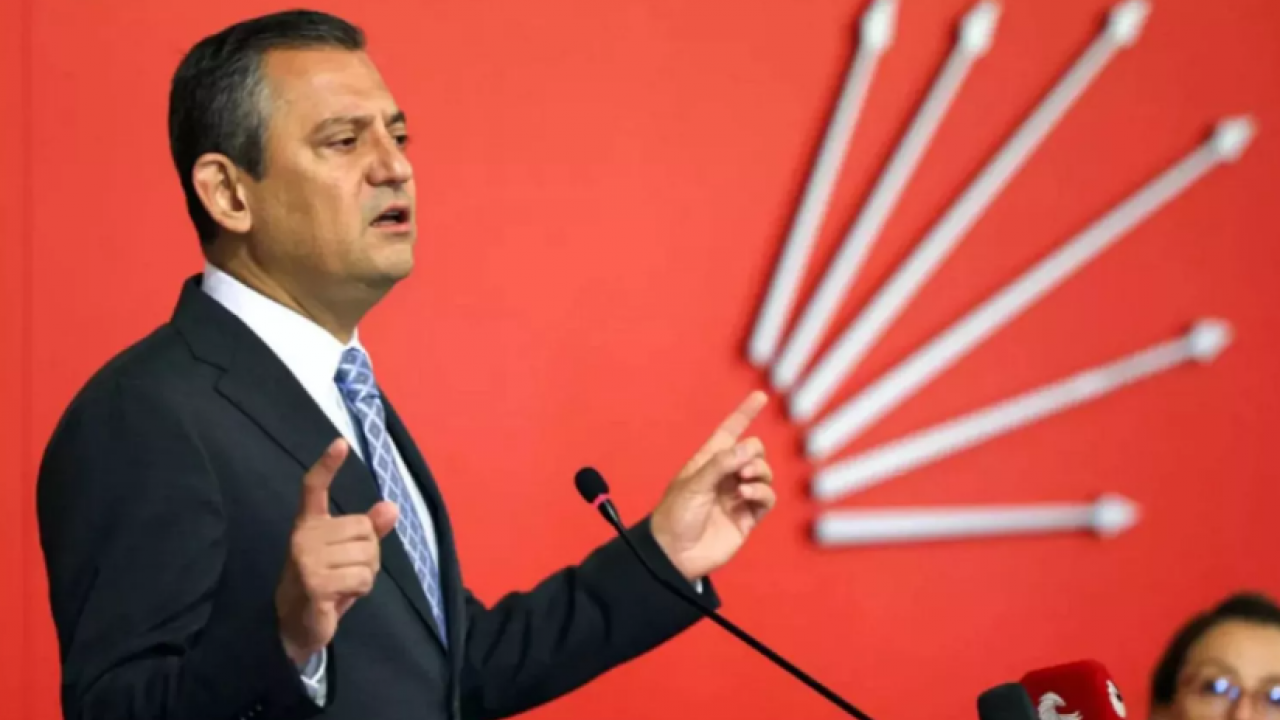 Foto - Çok sıcak gelişme: Cem Küçük saat 12.00'de ne olacağını açıkladı