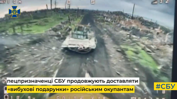 Çok sıcak görüntüler! İHA’lar Rus askeri araçlarını böyle vurdu