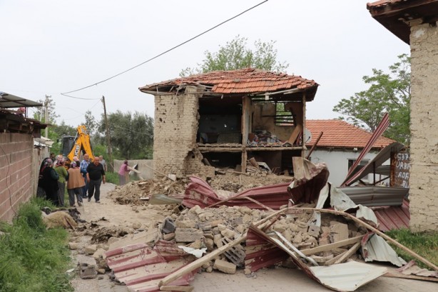 Foto - Çöken ağıldaki 7 küçükbaş hayvan telef oldu