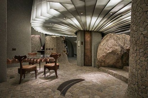 Foto - Çöl ortasında ilginç mimari