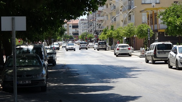 Çöl sıcakları herkesi eve kapattı