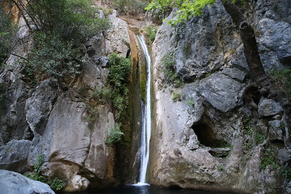 Foto - Çöl sıcaklarına çözüm: Dim Şelaleleri