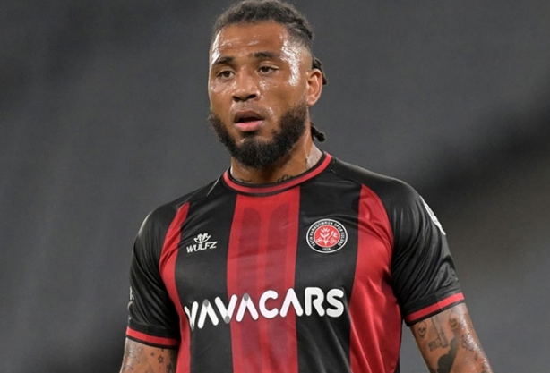 Foto - Colin Kazım'dan beklenmedik imza şaşırttı! Eski milli yıldız artık o dev kulüpte…