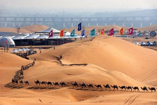 Foto - Çölün ortasında sıradışı bir otel