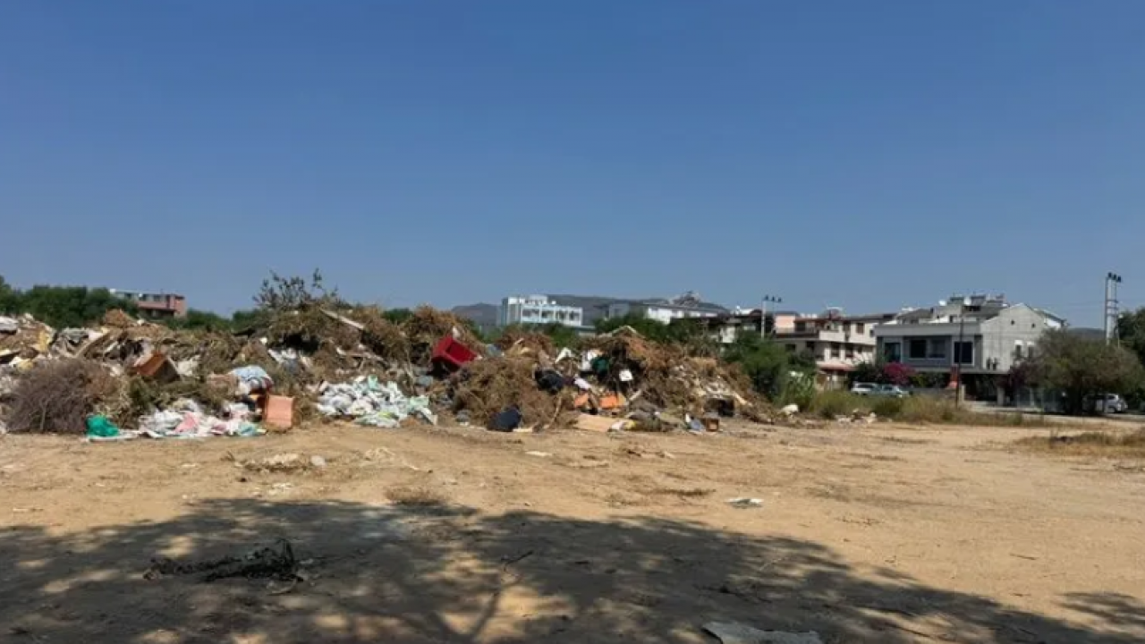 Foto - Çöp Çukur Çamur! Belediye çöplüğe döndü şikayetçi olanlar cezalandırıldı
