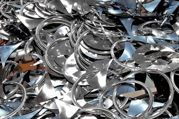 Foto - Çöp diye "hazine" atıyorsunuz! Herkesin evinden bol bol çıkıyor! Hurdacılar kilosunu 220 TL'den kapış kapış alıyor