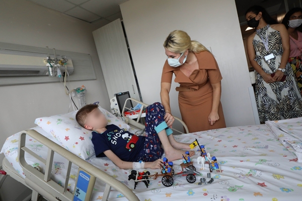 Foto - Çöp evde bulunan minik Muhammed'den sevindiren haber