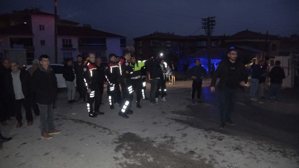 Foto - Çöp toplayarak aldığı evi yanan yaşlı adamın feryadı yürek burktu