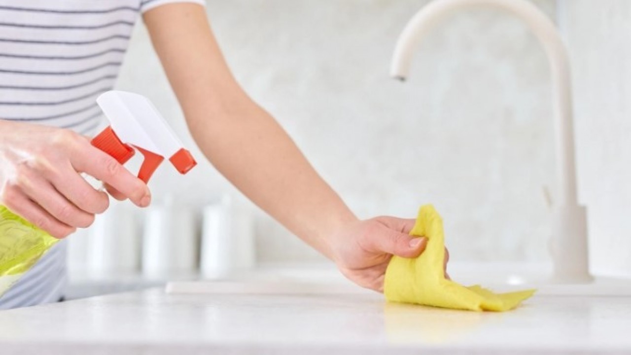 Foto - Çöpe atmak için bile elinizi sürmeyin! Mutfak bezindeki gizli tehlike ortaya çıktı