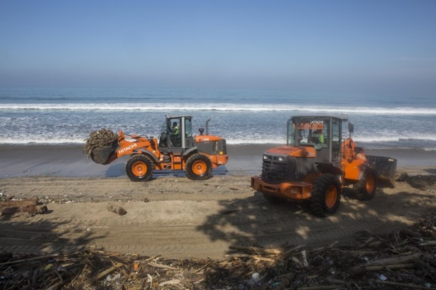 Foto - Çöpler, Bali sahillerine vurdu