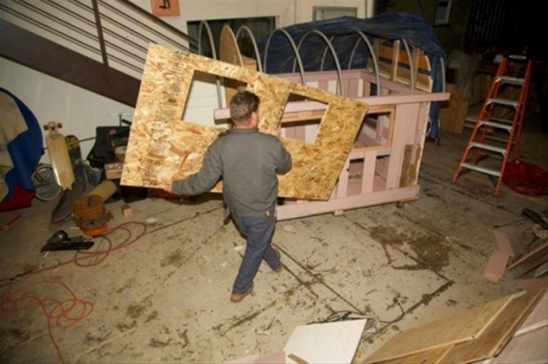 Foto - Çöpten ev buldu 