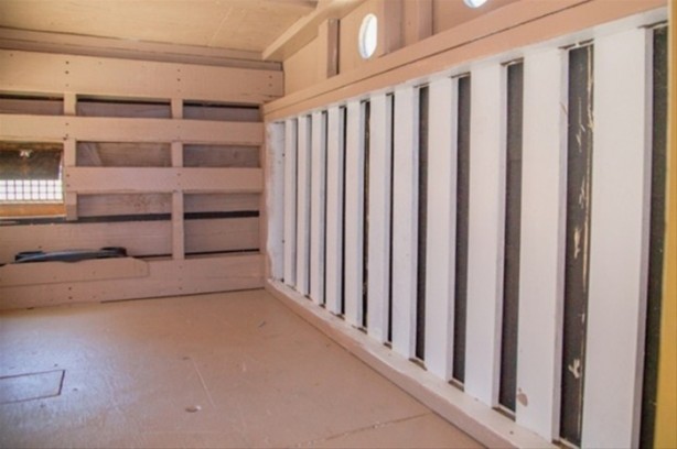 Foto - Çöpten ev buldu 