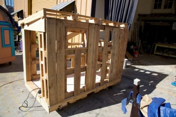 Foto - Çöpten ev buldu 