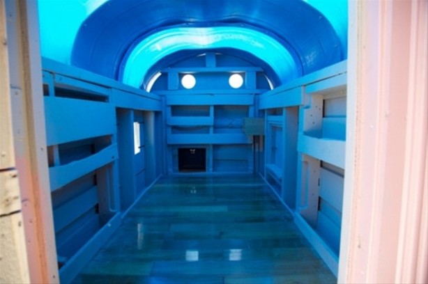 Foto - Çöpten ev buldu 