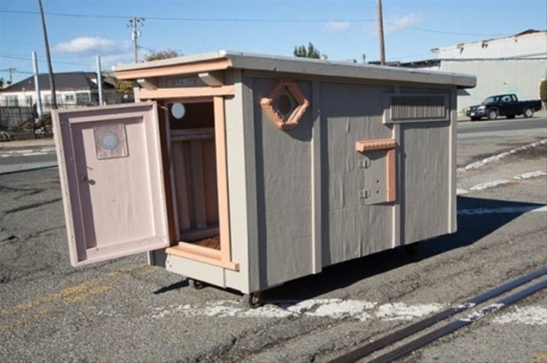 Foto - Çöpten ev buldu 