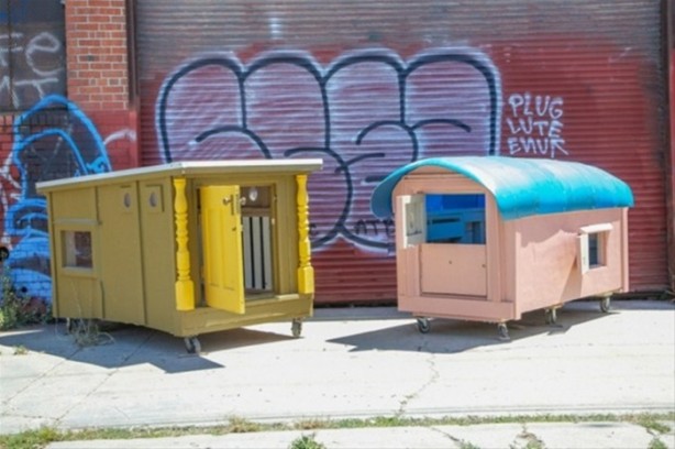 Foto - Çöpten ev buldu 