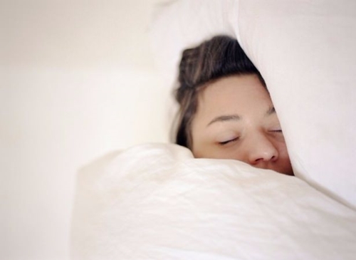 Foto - Çorapsız mı yoksa çorapla mı uyuyorsunuz?