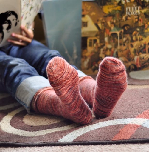 Foto - Çorapsız mı yoksa çorapla mı uyuyorsunuz?