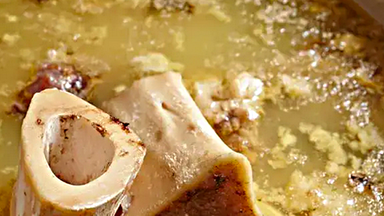 Foto - Çorba yaparken su yerine bunu kullanın! Vitaminini artırıyor, günlerce bozulmamasını sağlıyor...