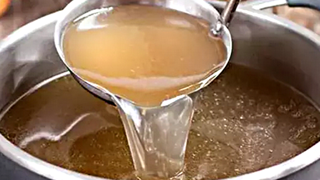 Foto - Çorba yaparken su yerine bunu kullanın! Vitaminini artırıyor, günlerce bozulmamasını sağlıyor...