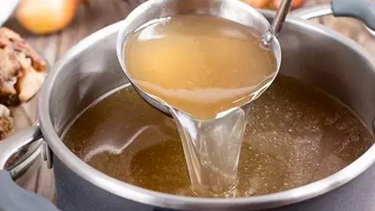 Foto - Çorba yaparken su yerine bunu kullanın! Vitaminini artırıyor, günlerce bozulmamasını sağlıyor...