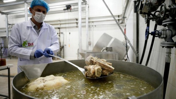 Foto - Çorbaların vazgeçilmezi kemik suyunun bitmeyen faydaları