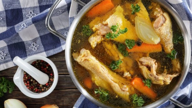 Foto - Çorbaların vazgeçilmezi kemik suyunun bitmeyen faydaları