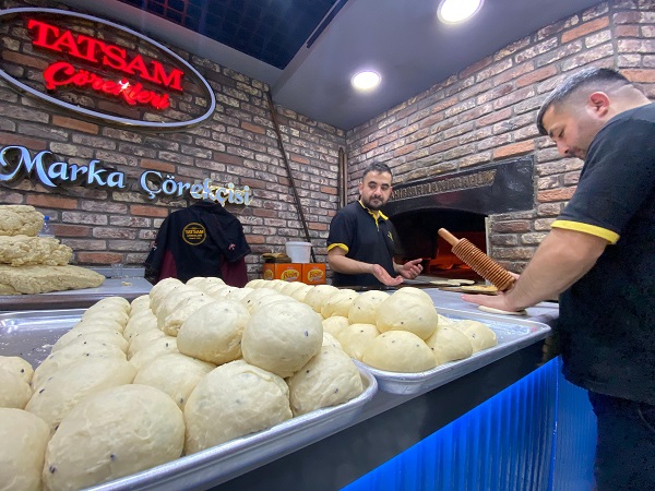 Çörekçilerin bayram mesaisi sürüyor