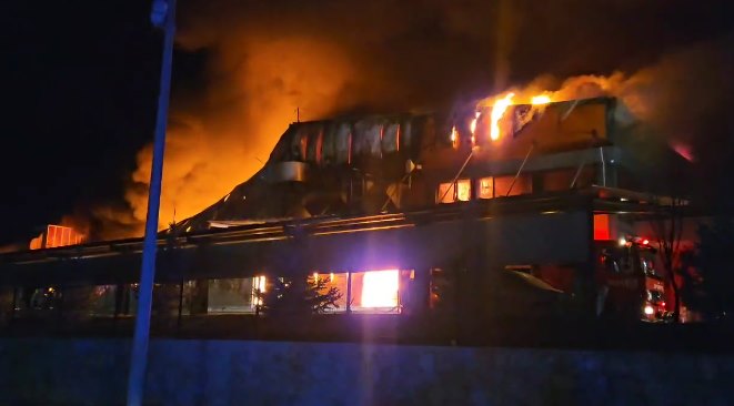 Çorum OSB’de korkutan yangın: Lavaş fabrikası cayır cayır yandı 