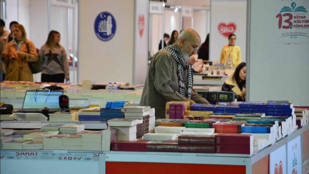 Foto - Çorum'da 13. Kitap ve Kültür Günleri başladı! 125 yayınevi ve 120'den fazla yazar kitapseverlerle buluşacak