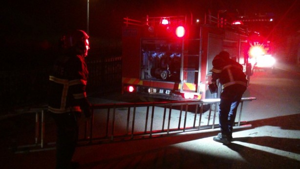 Foto - Çorum’da yangında ev kullanılamaz hale geldi