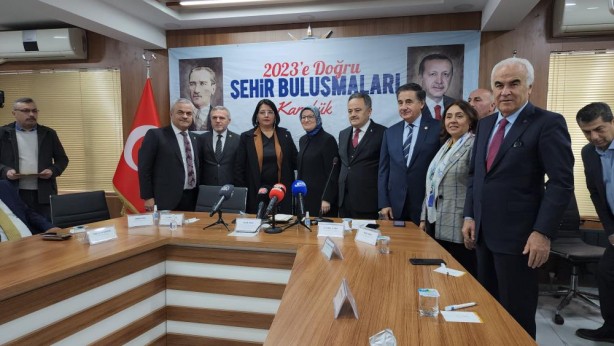 Foto - Çözülme sürüyor! İYİ Parti'den AK Parti'ye geçtiler